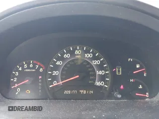 2005 Honda Odyssey LX with VIN 5FNRL38245B096035, listed as a IAAI auction lot 41998823 with 209,177 mi miles. Bid and sale history available at carsss.com. Image 7.