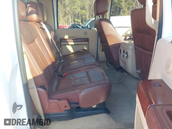 2012 Ford F-250 XL z VIN 1FT7W2BT4CEC74924, wystawiony jako IAAI lot #41634343 z przebiegiem 266 069 mil mil oraz . Historia ofert i sprzedaży dostępna na DreamBid. Obrazek 8.