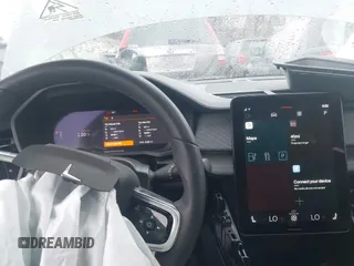 2021 Polestar 2 Launch Edition z VIN LPSED3KA8ML019698, wystawiony jako IAAI lot #41476753 z przebiegiem 8201 mil mil oraz . Historia ofert i sprzedaży dostępna na DreamBid. Obrazek 18.