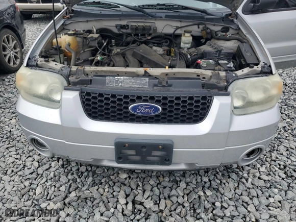 2005 Ford Escape Limited with VIN 1FMYU94145KA62832, listed as a Copart auction lot 53104395 with 81,093 mi miles and Clean Title. Bid and sale history available at carsss.com. Image 12.