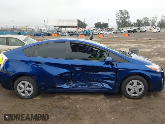 2011 Toyota Prius I with VIN JTDKN3DU5B0315694, listed as a IAAI auction lot 41891204 with 158,405 mi miles. Bid and sale history available at carsss.com. Image 13.