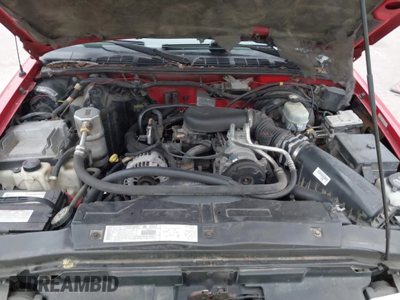 2002 Chevrolet S-10 LS with VIN 1GCDT19W928196725, listed as a IAAI auction lot 41460012 with 191,621 mi miles. Bid and sale history available at carsss.com. Image 10.