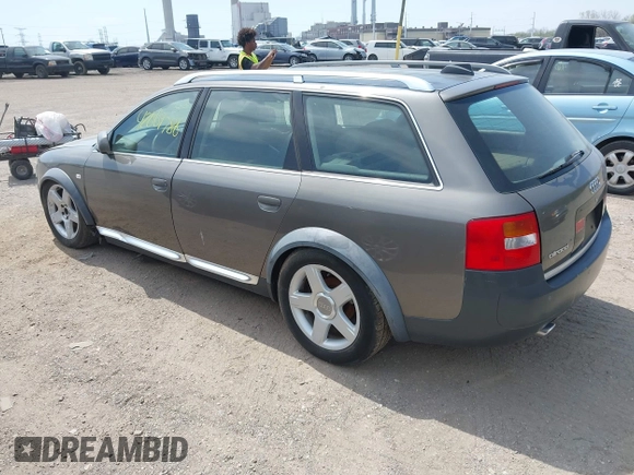 2004 Audi allroad A6 V8 with VIN WA1YD64B94N091052, listed as a IAAI auction lot 42069786 with 214,042 mi miles and . Bid and sale history available at DreamBid. Image 3.