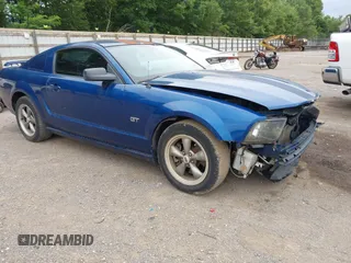 2006 Ford Mustang GT Deluxe with VIN 1ZVHT82HX65266291, listed as a IAAI auction lot 42526931 with 142,407 mi miles and . Bid and sale history available at DreamBid. Image 1.