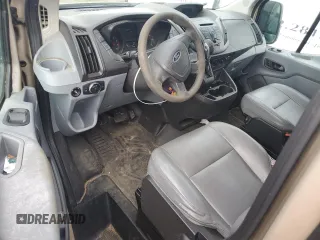 2015 Ford Transit XL z VIN 1FBZX2ZM9FKA16509, wystawiony jako Copart lot #46915775 z przebiegiem 115 620 mil mil oraz Szkody całkowita. Historia ofert i sprzedaży dostępna na DreamBid. Obrazek 8.