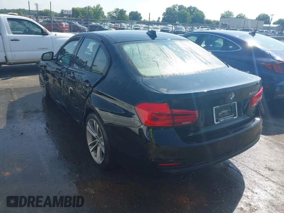 2016 BMW 3 Series 328i z VIN WBA8E9G58GNT86154, wystawiony jako IAAI lot #42507233 z przebiegiem 155 201 mil mil oraz . Historia ofert i sprzedaży dostępna na DreamBid. Obrazek 3.