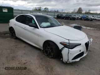 2019 Alfa Romeo Giulia Ti Sport with VIN ZARFANBN9K7622450, listed as a Copart auction lot 50780443 with 0 mi miles. Bid and sale history available at carsss.com. Image 4.