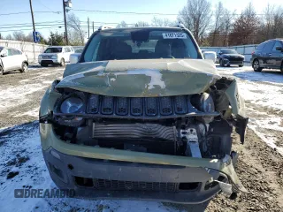2015 Jeep Renegade Limited with VIN ZACCJBDT1FPC36282, listed as a Copart auction lot 41671525 with 127,938 mi miles and Salvage Title. Bid and sale history available at DreamBid. Image 5.
