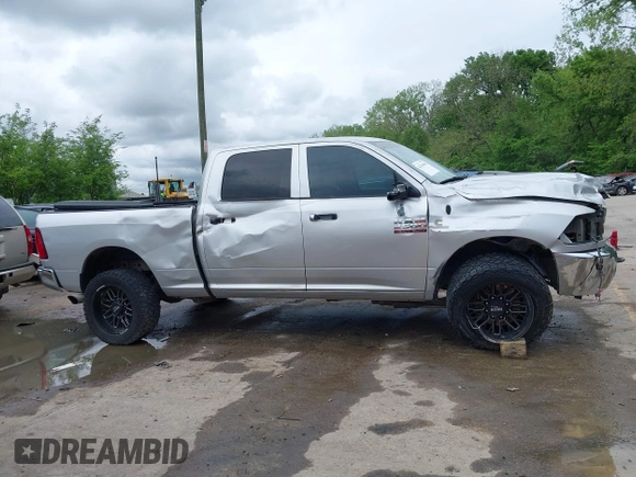 2015 Ram 2500 Tradesman с VIN 3C6UR5CL6FG527773, выставлен на аукционе IAAI как лот 42144668 с пробегом 202 758 миль миль и . История ставок и продаж доступна на DreamBid. Изображение 13.