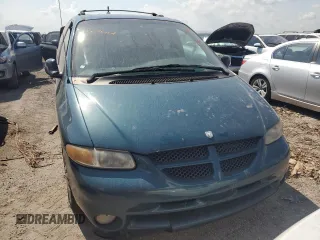 2000 Dodge Caravan SE with VIN 2B4GP45G9YR667980, listed as a Copart auction lot 76298204 with Not Provided miles and Salvage Title. Bid and sale history available at carsss.com. Image 5.