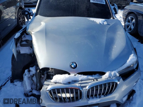 2016 BMW X1 xDrive28i z VIN WBXHT3C37G5F66869, wystawiony jako Copart lot #44990885 z przebiegiem Nie podano mil oraz Szkoda całkowita • Salvage title. Historia ofert i sprzedaży dostępna na DreamBid. Obrazek 11.