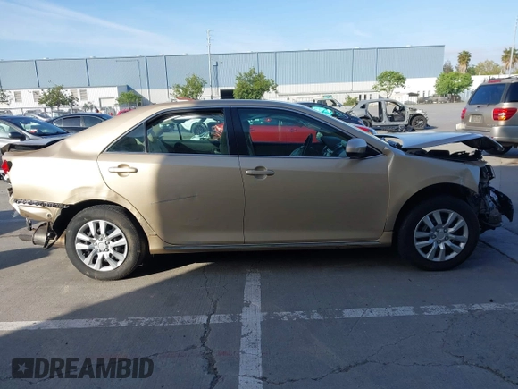 2012 Toyota Camry L z VIN 4T1BF1FKXCU035370, wystawiony jako IAAI lot #42073640 z przebiegiem 145 335 mil mil oraz . Historia ofert i sprzedaży dostępna na DreamBid. Obrazek 14.