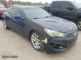 2014 Hyundai Genesis Coupe 2.0T R-Spec with VIN KMHHT6KD6EU114156, listed as a IAAI auction lot 41682834 with 128,138 mi miles. Bid and sale history available at carsss.com. Image 1.
