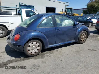 2003 Volkswagen New Beetle Coupe GL with VIN 3VWBK21C73M402426, listed as a Copart auction lot 67768914 with 118,906 mi miles and Salvage Title. Bid and sale history available at carsss.com. Image 3.