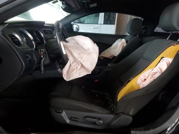 2014 Ford Mustang V6 with VIN 1ZVBP8AM7E5316443, listed as a Copart auction lot 80991534 with Not Provided miles and Salvage Title. Bid and sale history available at DreamBid. Image 7.