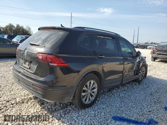 2020 Volkswagen Tiguan S z VIN 3VV1B7AX6LM103686, wystawiony jako Copart lot #47294995 z przebiegiem 66 966 mil mil oraz Szkoda całkowita • Salvage title. Historia ofert i sprzedaży dostępna na DreamBid. Obrazek 3.