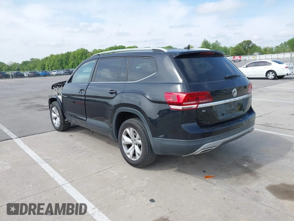 2018 Volkswagen Atlas SE with VIN 1V2CR2CA7JC535473, listed as a IAAI auction lot 42279008 with 88,409 mi miles and . Bid and sale history available at DreamBid. Image 3.