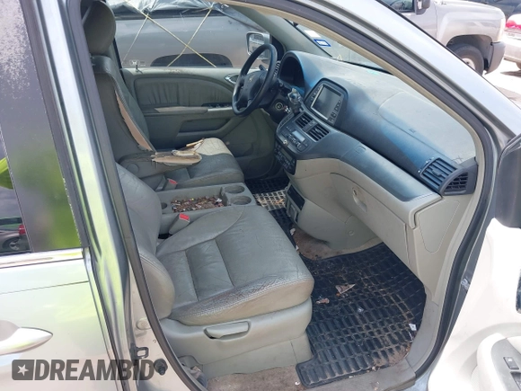2005 Honda Odyssey EX-L with VIN 5FNRL38735B118506, listed as a IAAI auction lot 42101540 with 159,688 mi miles. Bid and sale history available at carsss.com. Image 5.