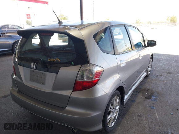 2010 Honda Fit Sport with VIN JHMGE8H4XAC021913, listed as a IAAI auction lot 42607154 with 193,529 mi miles and . Bid and sale history available at DreamBid. Image 4.