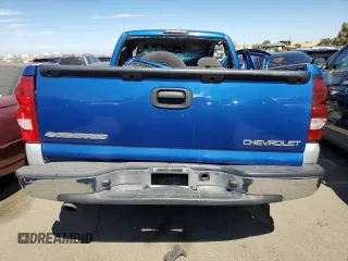 2003 Chevrolet Silverado 1500 with VIN 2GCEC19V731365673, listed as a Copart auction lot 60777044 with 204,804 mi miles and Non Repairable. Bid and sale history available at carsss.com. Image 6.