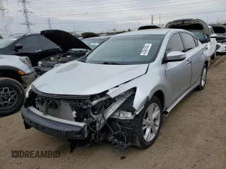 2015 Nissan Altima SV z VIN 1N4AL3AP9FC471425, wystawiony jako Copart lot #43561865 z przebiegiem 141 030 mil mil oraz Szkoda całkowita • Salvage title. Historia ofert i sprzedaży dostępna na DreamBid. Obrazek 1.