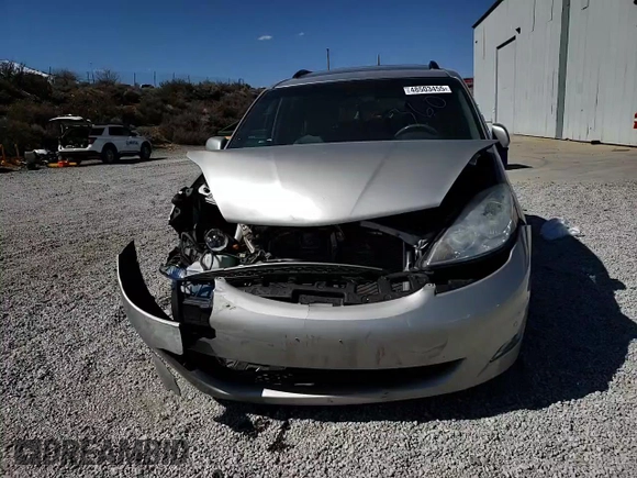 2010 Toyota Sienna XLE z VIN 5TDDK4CC8AS033268, wystawiony jako Copart lot #48503455 z przebiegiem 134 959 mil mil oraz Szkoda całkowita • Salvage title. Historia ofert i sprzedaży dostępna na DreamBid. Obrazek 12.