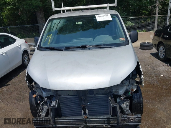 2013 Nissan NV200 SV with VIN 3N6CM0KN3DK697556, listed as a IAAI auction lot 42662915 with 204,889 mi miles and . Bid and sale history available at DreamBid. Image 13.