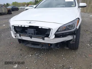 2015 Hyundai Genesis 3.8L with VIN KMHGN4JEXFU078879, listed as a IAAI auction lot 42023183 with 178,075 mi miles. Bid and sale history available at carsss.com. Image 6.