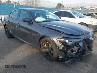 2019 Alfa Romeo Giulia z VIN ZARFAMAN2K7622544, wystawiony jako IAAI lot #41600030 z przebiegiem 37 045 mil mil oraz . Historia ofert i sprzedaży dostępna na DreamBid. Obrazek 1.