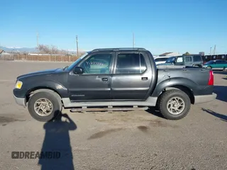 2001 Ford Explorer Sport Trac z VIN 1FMZU67E11UA21624, wystawiony jako IAAI lot #41877740 z przebiegiem 325 436 mil mil oraz . Historia ofert i sprzedaży dostępna na DreamBid. Obrazek 14.
