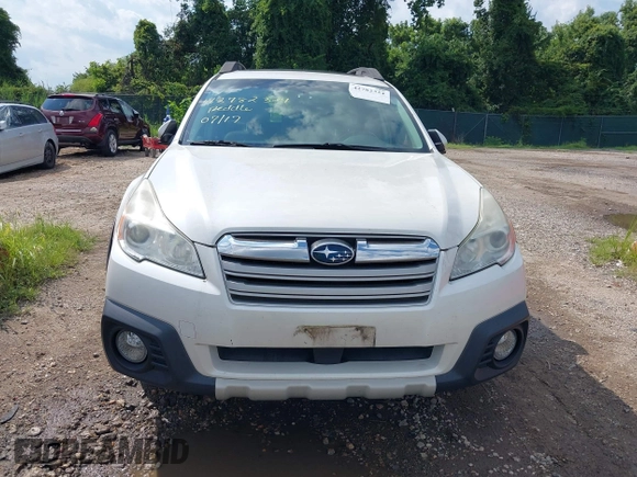 2014 Subaru Outback Limited with VIN 4S4BRBLC2E3309969, listed as a IAAI auction lot 42782324 with 187,771 mi miles and . Bid and sale history available at DreamBid. Image 12.