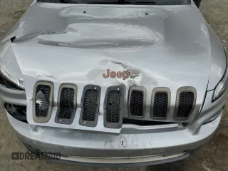 2017 Jeep Cherokee Latitude with VIN 1C4PJMCB4HW555848, listed as a Copart auction lot 53298155 with 71,394 mi miles and Salvage Title. Bid and sale history available at carsss.com. Image 12.