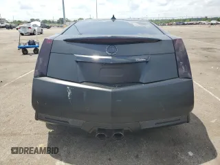 2011 Cadillac CTS-V z VIN 1G6DV1EP1B0154043, wystawiony jako Copart lot #56901884 z przebiegiem Nie podano mil oraz Szkody całkowita. Historia ofert i sprzedaży dostępna na DreamBid. Obrazek 6.