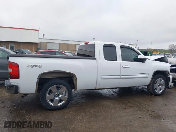 2011 Chevrolet Silverado 1500 LT with VIN 1GCRKSE32BZ176823, listed as a IAAI auction lot 41957809 with 136,759 mi miles and . Bid and sale history available at DreamBid. Image 13.
