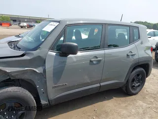 2020 Jeep Renegade Sport with VIN ZACNJAAB9LPL03220, listed as a IAAI auction lot 42486314 with 100,290 mi miles and . Bid and sale history available at DreamBid. Image 14.
