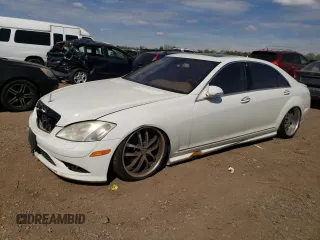 2008 Mercedes-Benz S 550 z VIN WDDNG86X78A164619, wystawiony jako Copart lot #56777215 z przebiegiem Nie podano mil oraz Czysty tytuł • Clean title. Historia ofert i sprzedaży dostępna na DreamBid. Obrazek 1.