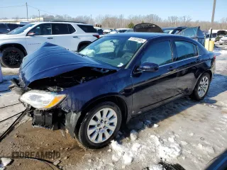 2014 Chrysler 200 LX with VIN 1C3CCBAB1EN124115, listed as a Copart auction lot 41591865 with 138,787 mi miles and Salvage Title. Bid and sale history available at carsss.com. Image 1.