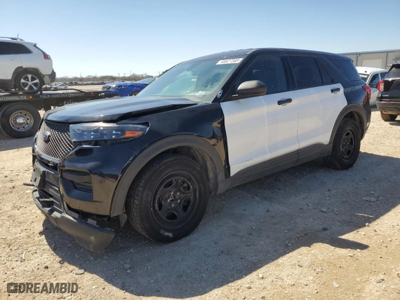 2022 Ford Police Interceptor Utility with VIN 1FM5K8AB8NGA58141, listed as a Copart auction lot 46627385 with 48,235 mi miles and Salvage Title. Bid and sale history available at carsss.com. Image 1.