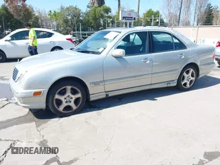2001 Mercedes-Benz E-Class with VIN WDBJF65J81B314801, listed as a IAAI auction lot 41949755 with 254,836 mi miles. Bid and sale history available at carsss.com. Image 2.
