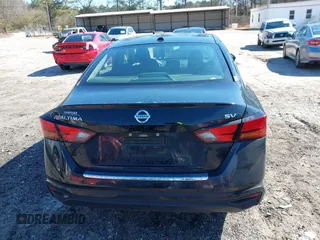 2022 Nissan Altima 2.5 SV with VIN 1N4BL4DV6NN320677, listed as a IAAI auction lot 41636623 with 65,696 mi miles. Bid and sale history available at carsss.com. Image 17.