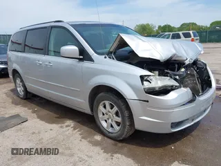 2008 Chrysler Town & Country Touring with VIN 2A8HR54P88R671360, listed as a IAAI auction lot 42104217 with 212,828 mi miles and . Bid and sale history available at DreamBid. Image 1.