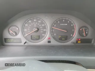 2003 Volvo V70 с VIN YV1SJ59H432326303, выставлен на аукционе Copart как лот 46673935 с пробегом 373 432 миль миль и Списание • Salvage title. История ставок и продаж доступна на DreamBid. Изображение 9.