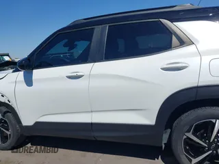 2022 Chevrolet TrailBlazer RS with VIN KL79MTSL8NB120156, listed as a IAAI auction lot 42104073 with 27,147 mi miles. Bid and sale history available at carsss.com. Image 14.