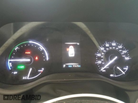 2021 Toyota Sienna XLE with VIN 5TDYRKEC0MS041223, listed as a Copart auction lot 55113465 with 97,670 mi miles and Clean Title. Bid and sale history available at DreamBid. Image 9.