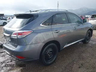 2013 Lexus RX 450h z VIN JTJBC1BAXD2051251, wystawiony jako IAAI lot #41746439 z przebiegiem 123 342 mil mil oraz . Historia ofert i sprzedaży dostępna na DreamBid. Obrazek 4.