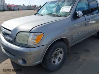 2005 Toyota Tundra SR5 with VIN 5TBET34125S464051, listed as a IAAI auction lot 41551540 with 374,191 mi miles. Bid and sale history available at carsss.com. Image 19.