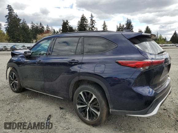 2021 Toyota Highlander XSE z VIN 5TDLZRBH4MS113995, wystawiony jako Copart lot #53573835 z przebiegiem Nie podano mil oraz Szkoda całkowita • Salvage title. Historia ofert i sprzedaży dostępna na DreamBid. Obrazek 2.