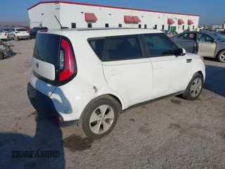 2016 Kia Soul with VIN KNDJN2A21G7840324, listed as a IAAI auction lot 41641329 with 113,801 mi miles. Bid and sale history available at carsss.com. Image 4.