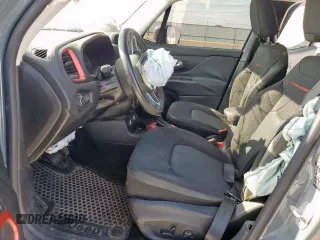 2015 Jeep Renegade Trailhawk with VIN ZACCJBCT7FPC17933, listed as a Copart auction lot 59749325 with Not provided miles and Salvage title. Bid and sale history available at DreamBid. Image 7.