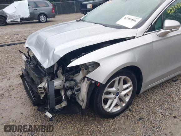 2015 Ford Fusion SE with VIN 3FA6P0HD5FR252340, listed as a IAAI auction lot 42389846 with 61,872 mi miles and . Bid and sale history available at DreamBid. Image 18.